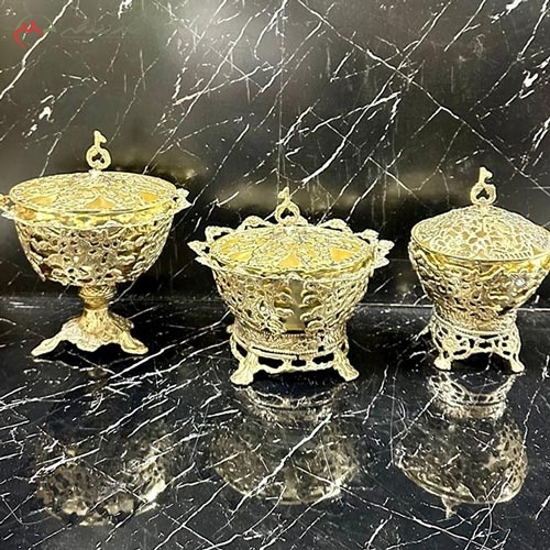خرید، قیمت و مشخصات آجیل خوری پایه دار برنزی کلاسیک و شیک سه تیکه بزرگ و کوچک زیر قیمت | چترزندگی