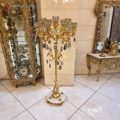 خرید، قیمت و مشخصات کنار سالنی مدرن ایستاده 11 شعله آلومینیومی شیک و با لاله های شیشه ای | چترزندگی