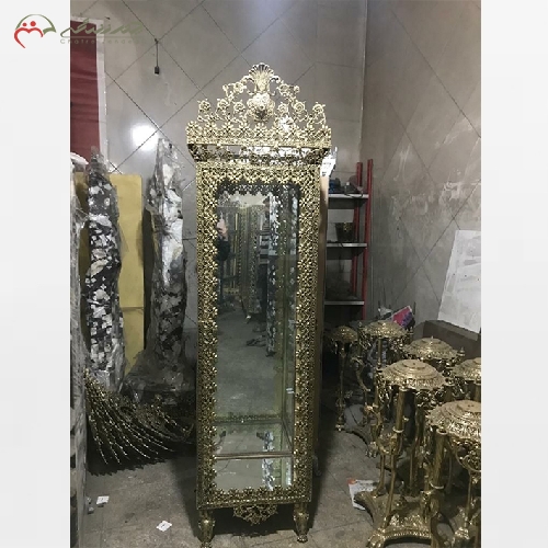 خرید، قیمت و مشخصات ویترین برنزی تاج دار ورق دوبل و بسیار پر کار، رنگ ثابت و طراحی شیک - چترزندگی