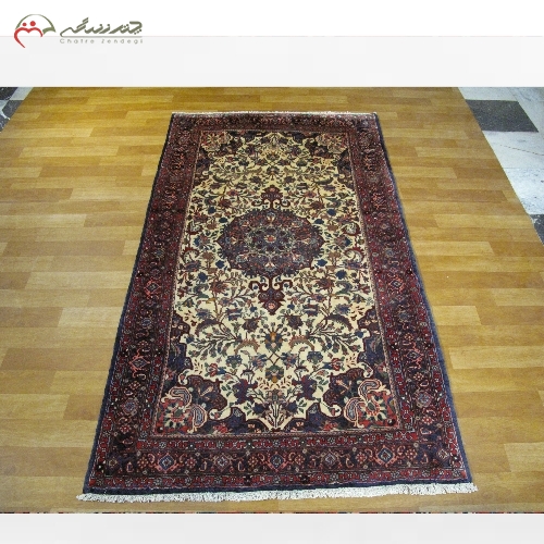 خرید، قیمت و مشخصات فرش دستبافت بیجار زمینه کرمی و طراحی آنتیک با تار و پود درجه یک با ضمانت 39006 - چترزندگی