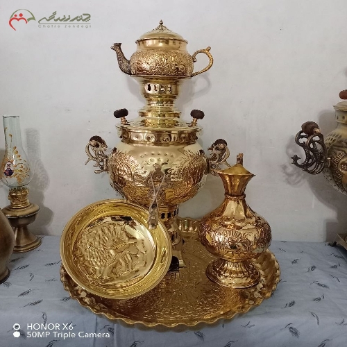 خرید، قیمت و مشخصات ست 5 پارچه سماور ذغالی تبریز با سینی سنتی و قلم زنی شده در دو رنگ طلایی و آنتیک - چترزندگی