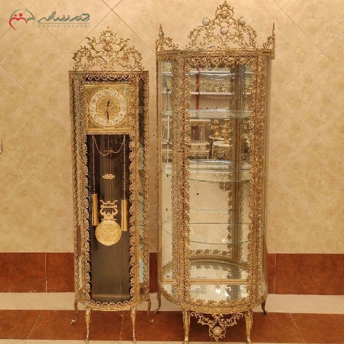 خرید، قیمت و مشخصات ست ساعت ایستاده زمینه مشکی و ویترین سه طبقه برنزی به رنگ طلایی مدل گل رز، طراحی مدرن با ظرافت و زیبایی بی نظیر - چترزندگی