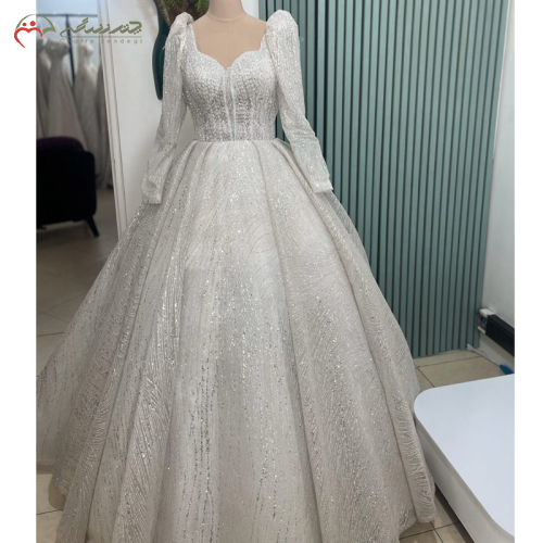 فروش، اجاره و مشخصات لباس عروس شاین نقره ای پرکار عربی شیک  _ چترزندگی
