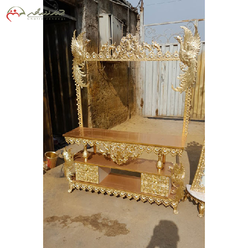 خرید، قیمت و مشخصات میز تلویزیون با آبکاری آلومینیوم تاج دار چهار کشو طرح طاووس، ارزان و با کیفیت _چترزندگی