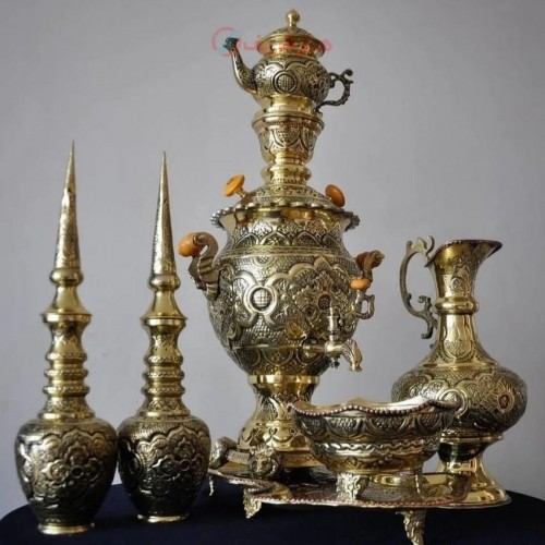 خرید آنلاین، سرویس سماور برنجی 4 لیتری قلمزنی، طرح اسلیمی زیبا هنر استاد نقیان، با کیفیت عالی، زیر قیمت بازار | چترزندگی