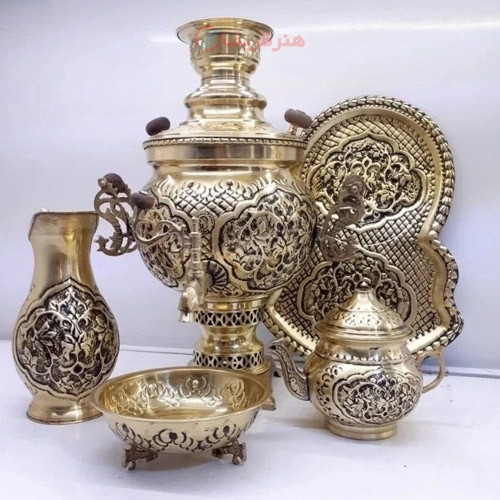 خرید آنلاین، ست سماور 6 لیتری ذغالی برنجی، قلم زنی سیاه طرح گل دشت، کار دست با کیفیت بالا، قیمت مناسب | چترزندگی