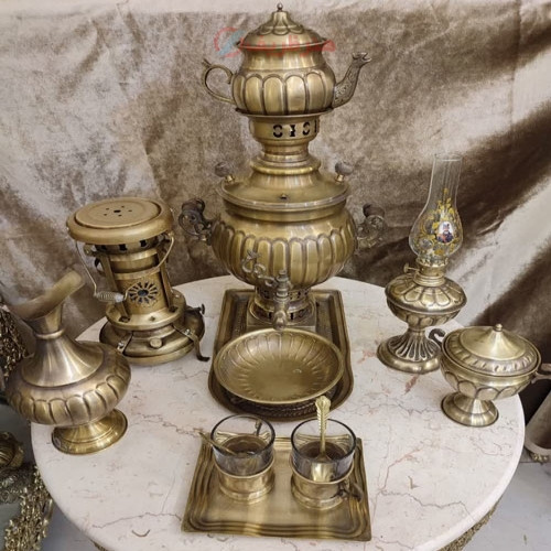 خرید آنلاین، سرویس 13 پارچه سماور 3 لیتری زغالی برنجی با کیفیت عالی، قلم زنی خطی، زیر قیمت بازار | چترزندگی