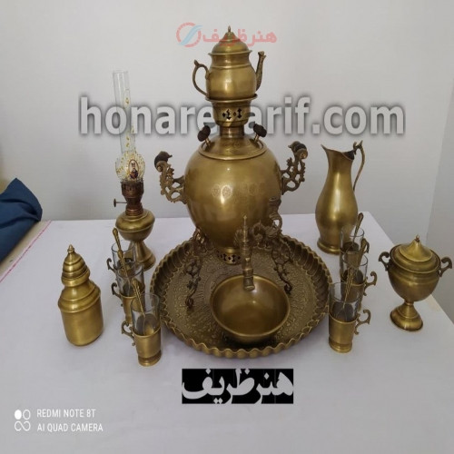 سرویس زیبای سماور 6 لیتری برنجی زغالی، 3 پایه، مدل جهان نما، دسته توری با کیفیت اعلاء - چترزندگی
