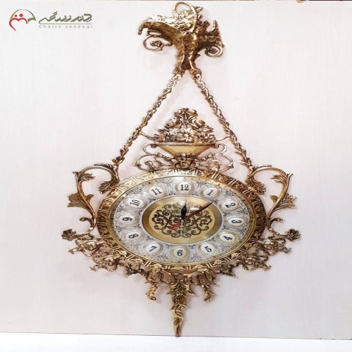 ساعت دیواری آویز برنزی با طرح گل برجسته لاکچری