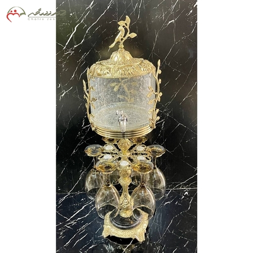 خرید، قیمت و مشخصات شربت خوری برنزی جدید با شیشه آب گز و گیلاس خوری های کریستالی زیر قیمت - چترزندگی