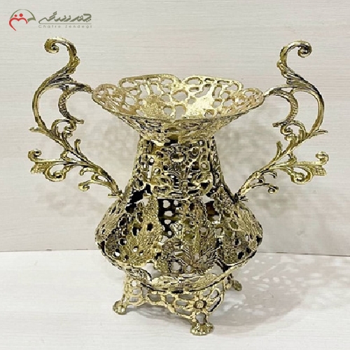 کاپ رومیزی طرح پرنس با بدنه برنزی رنگ ثابت و طراحی شیک و با دوام