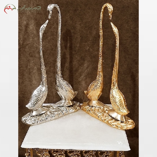 مجسمه قو دکوری جنس برنزی و در دو رنگ طلایی و نقره ای - چترزندگی