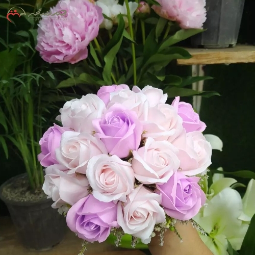 دسته گل بسیار زیبا و مصنوعی عروس، مناسب برای عقد و عروسی