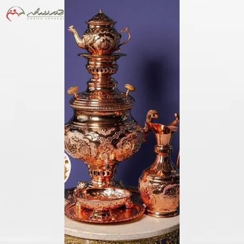 سماور زغالی برنجی طرح گل و مرغ و رنگ مسی بدنه کار شده و طراحی به روز