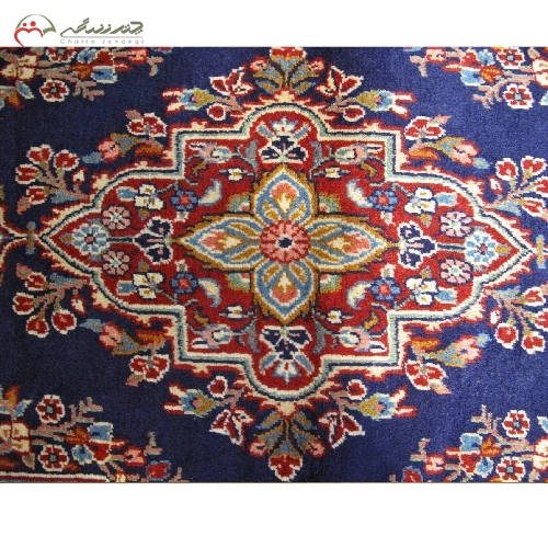 فرش دستبافت همدان با درخشندگی عالی و بافته شده با الیاف طبیعی کد 39142