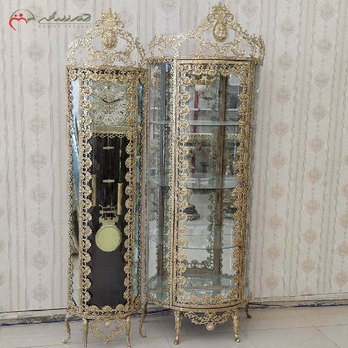 ست جهیزیه شامل بوفه سه طبقه و ساعت ایستاده، بدنه تمام برنزی با طرح گل رز با ضمانت رنگ و دوام بدنه کد 8010