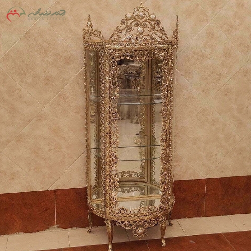 مینی بوفه ی نیم گرد ( خم ) بدنه ی برنزی رنگ ثابت طرح گل رز، پر کار و ظریف کاری شده