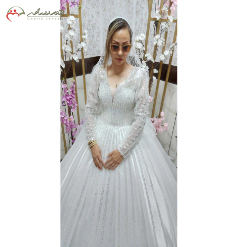 لباس عروس سنگدوزی شده پرکار و براق