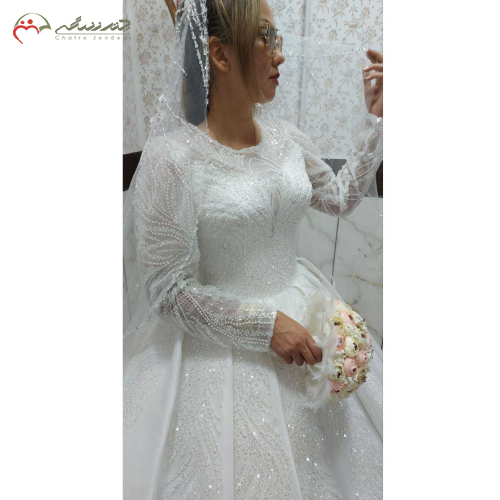 لباس عروس یقه گرد زونیکس دار پرکار