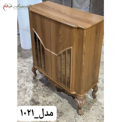جاکفشی چوبی دو درب با تزئینات طلایی جذاب