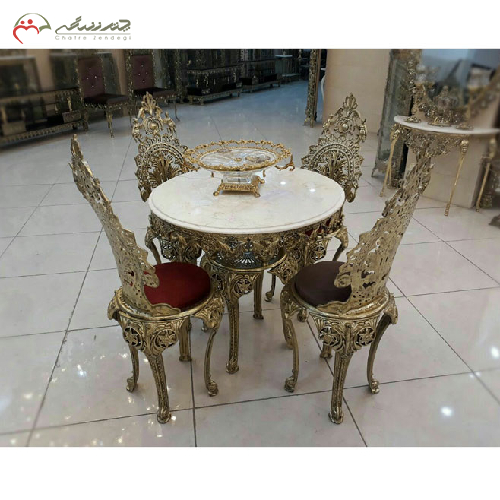میز ناهار خوری گرد چهار نفره برنزی با آبکاری درجه یک مدل تاج دار