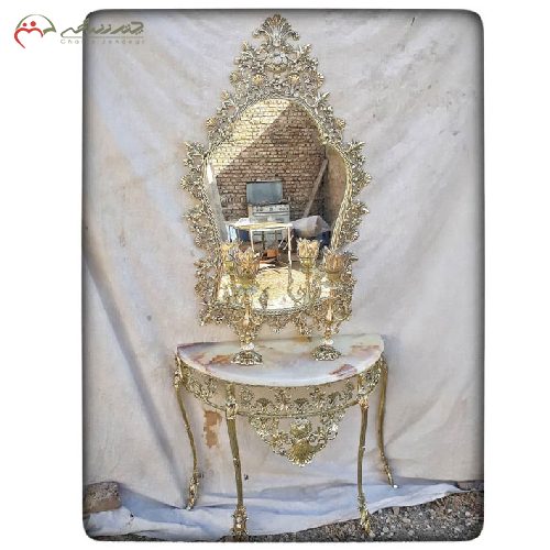 آینه کنسول برنزی با حاشیه گل و تاج دار مدل جدید_ چترزندگی