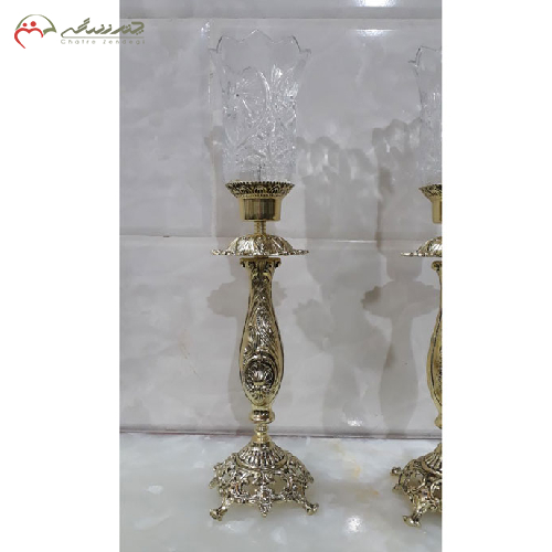 شمعدان برنزی گل لاله پایه دار