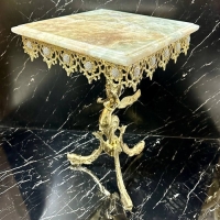 خرید، قیمت و مشخصات میز خاطره برنزی امروزی و لوکس طرح آفتابگردان و پایه های طرح ماهی ملکه بزرگ زیر قیمت | چترزندگی