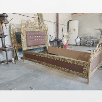 خرید، قیمت و مشخصات تخت خواب یک نفره بدنه برنزی و رنگ پارچه به دلخواه مشتری و طراحی شیک و آنتیک - چترزندگی