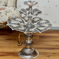خرید، قیمت و مشخصات کنار مبلی سه طبقه لوکس مناسب پذیرایی و مهمانی ها قلم زنی مشبک بسیار با کیفیت و خاص _ هنرظریف