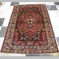 خرید آنلاین، فرش دستباف تويسركان کد 37989 با نقشه عالی در طرح لچک و ترنج به رنگ زمینه سرمه اي رنگ حاشیه آبي، سایز قالیچه، زیر قیمت بازار | چترزندگی